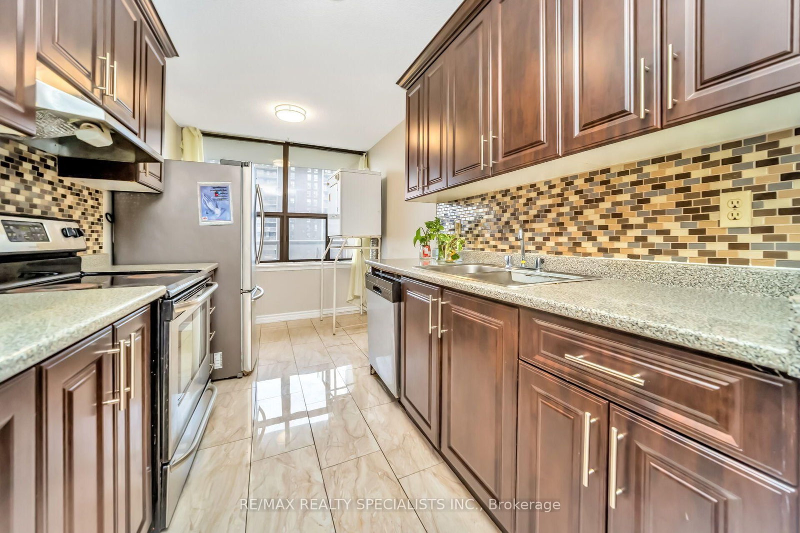 4 Kings Cross Road • #1008 • Brampton, ON photo 17