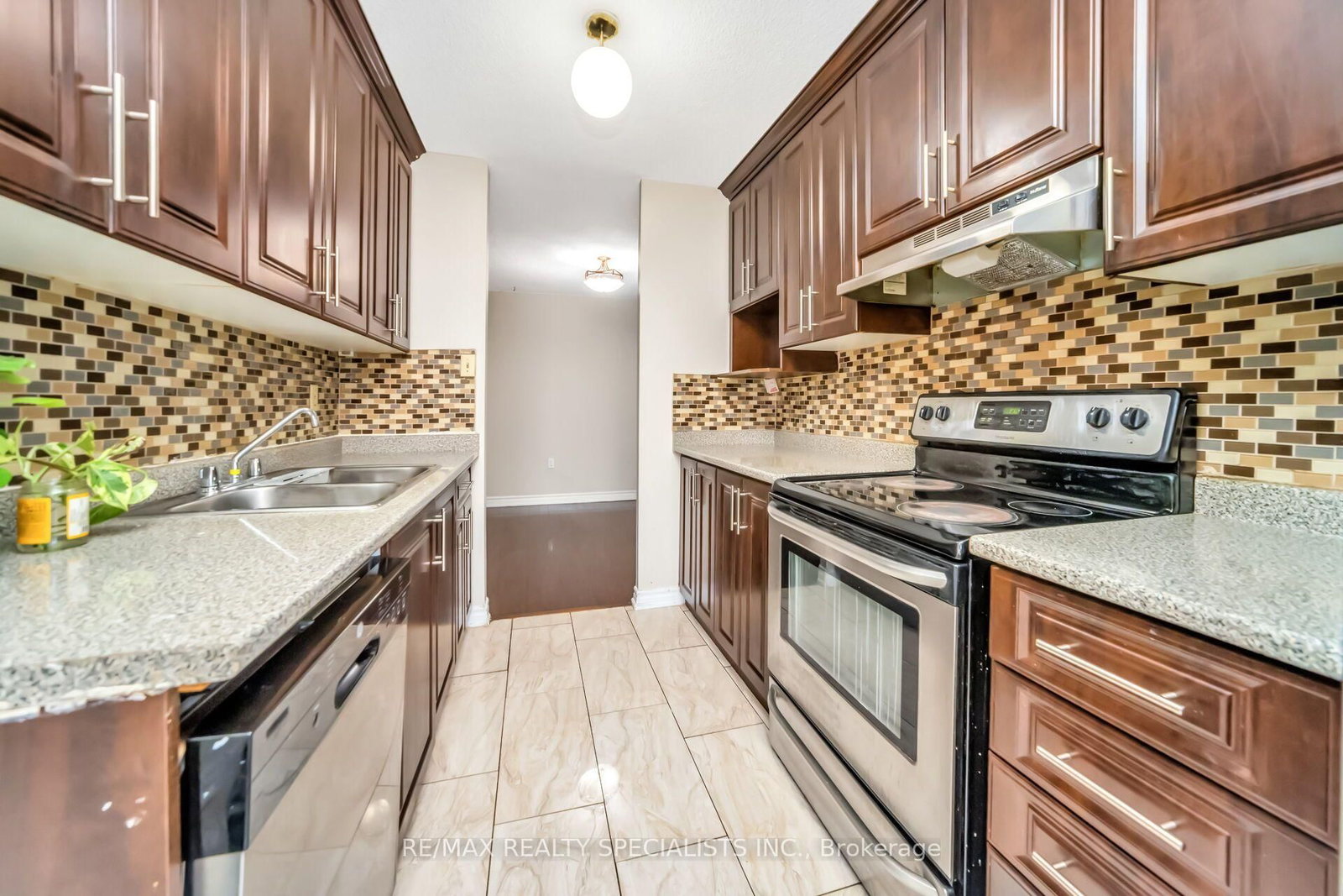4 Kings Cross Road • #1008 • Brampton, ON photo 18