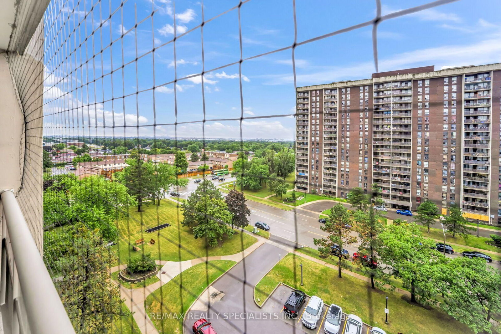 4 Kings Cross Road • #1008 • Brampton, ON photo 32