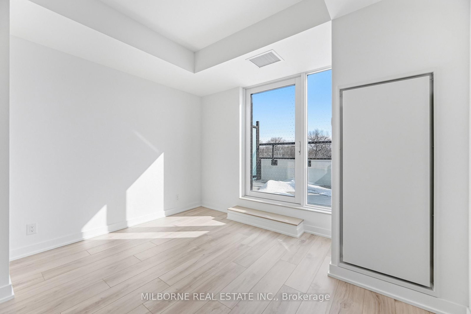 1660 Bloor Street W • #510 • Toronto, ON photo 3