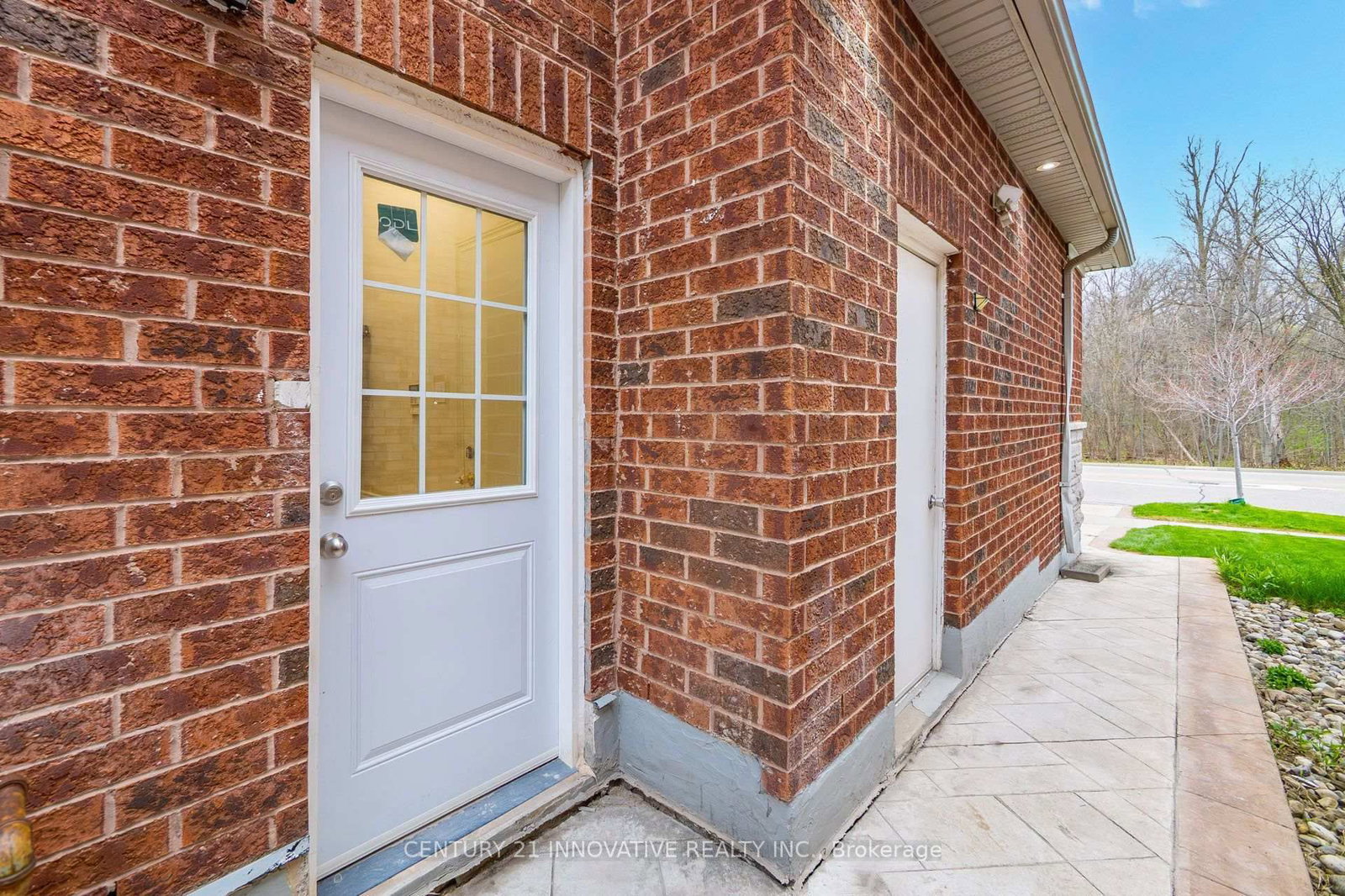 1009 Woodward Avenue • Milton, ON photo 40
