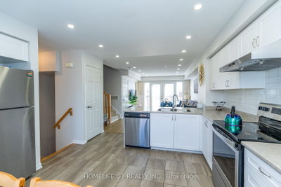 250 Sunny Meadow Boulevard • #45 • Brampton, ON photo 6