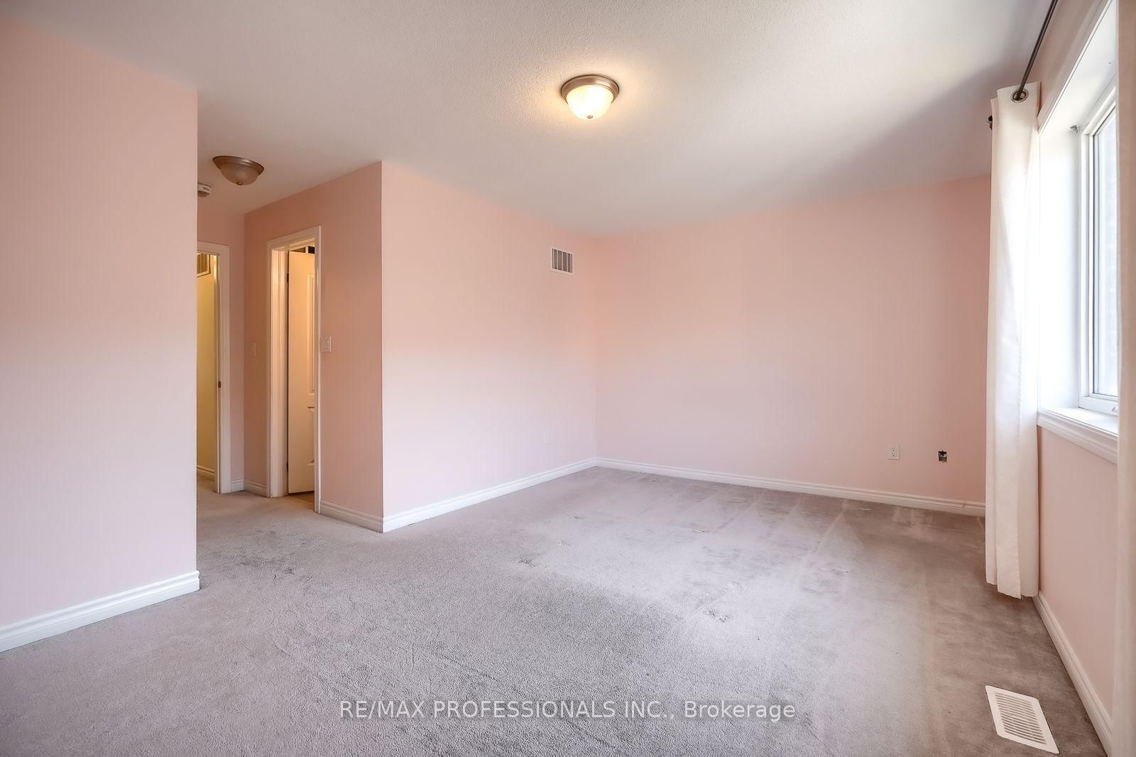 13 Yately Street • Brampton, ON photo 19