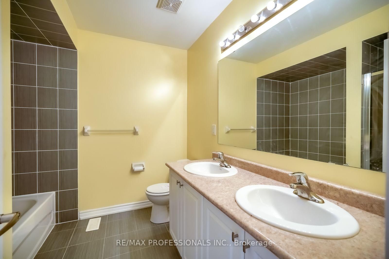 13 Yately Street • Brampton, ON photo 20