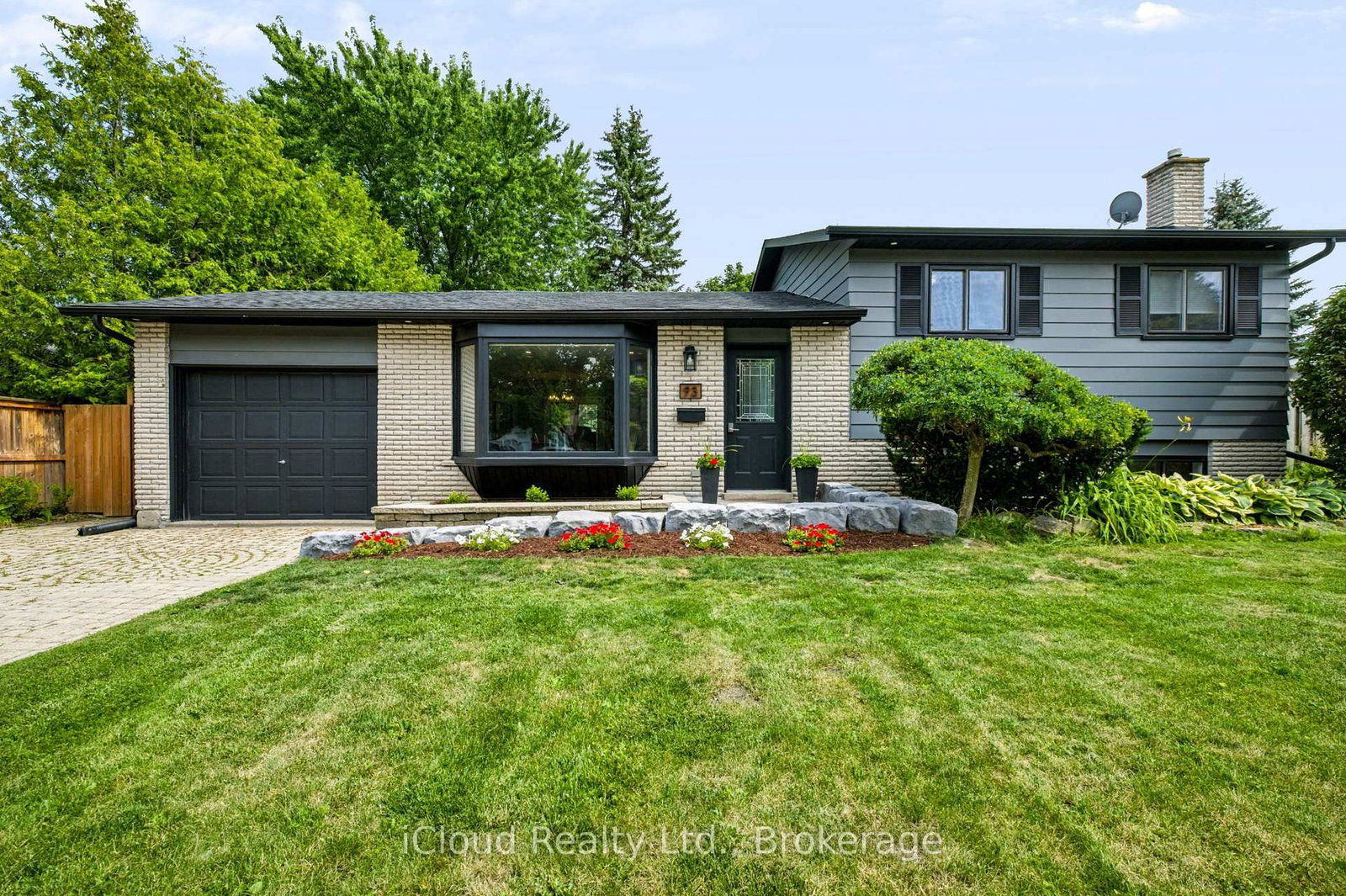 93 Church Street • Orangeville, ON photo 3