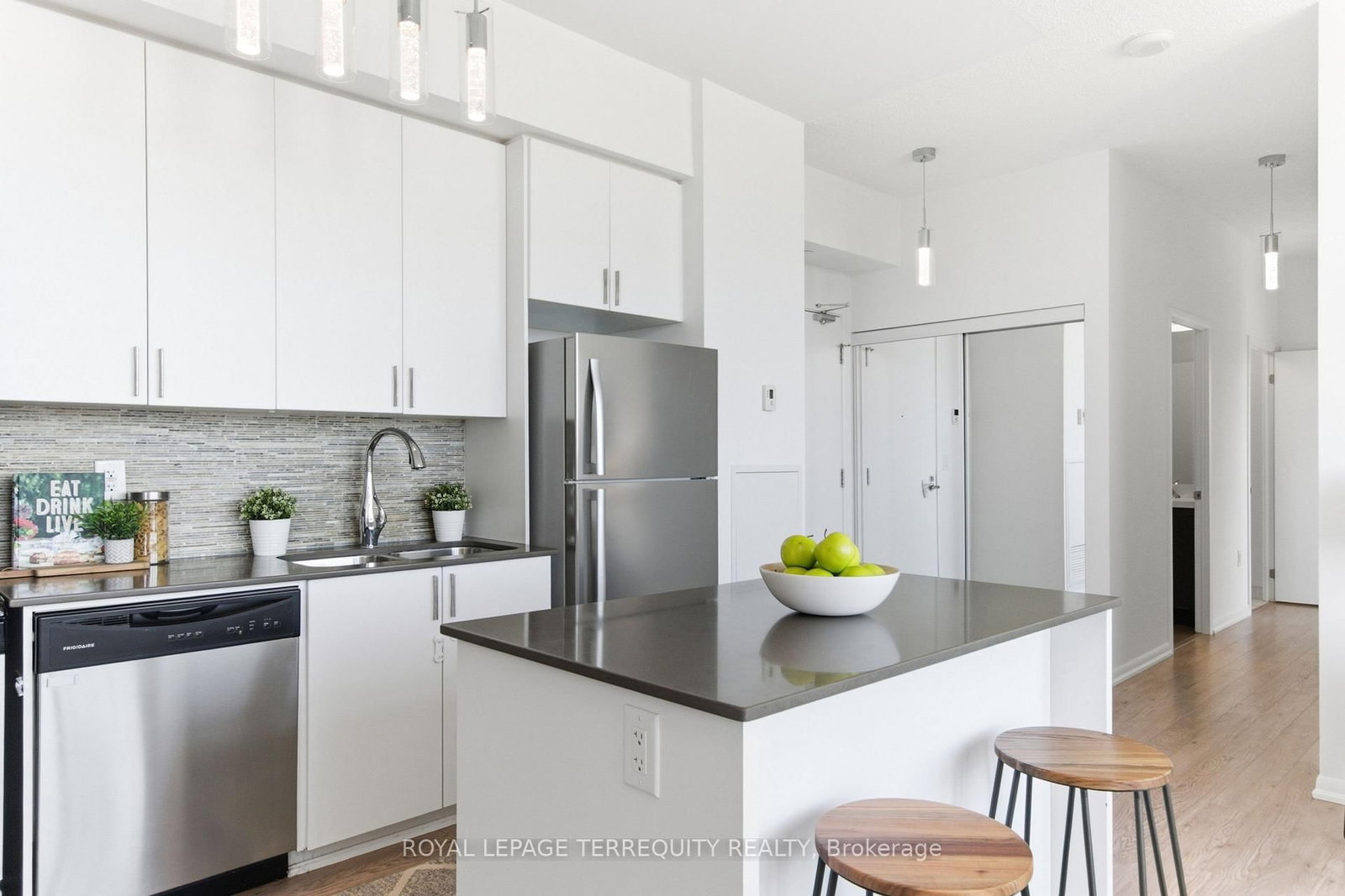 36 Via Bagnato Boulevard • #831 • Toronto, ON photo 14