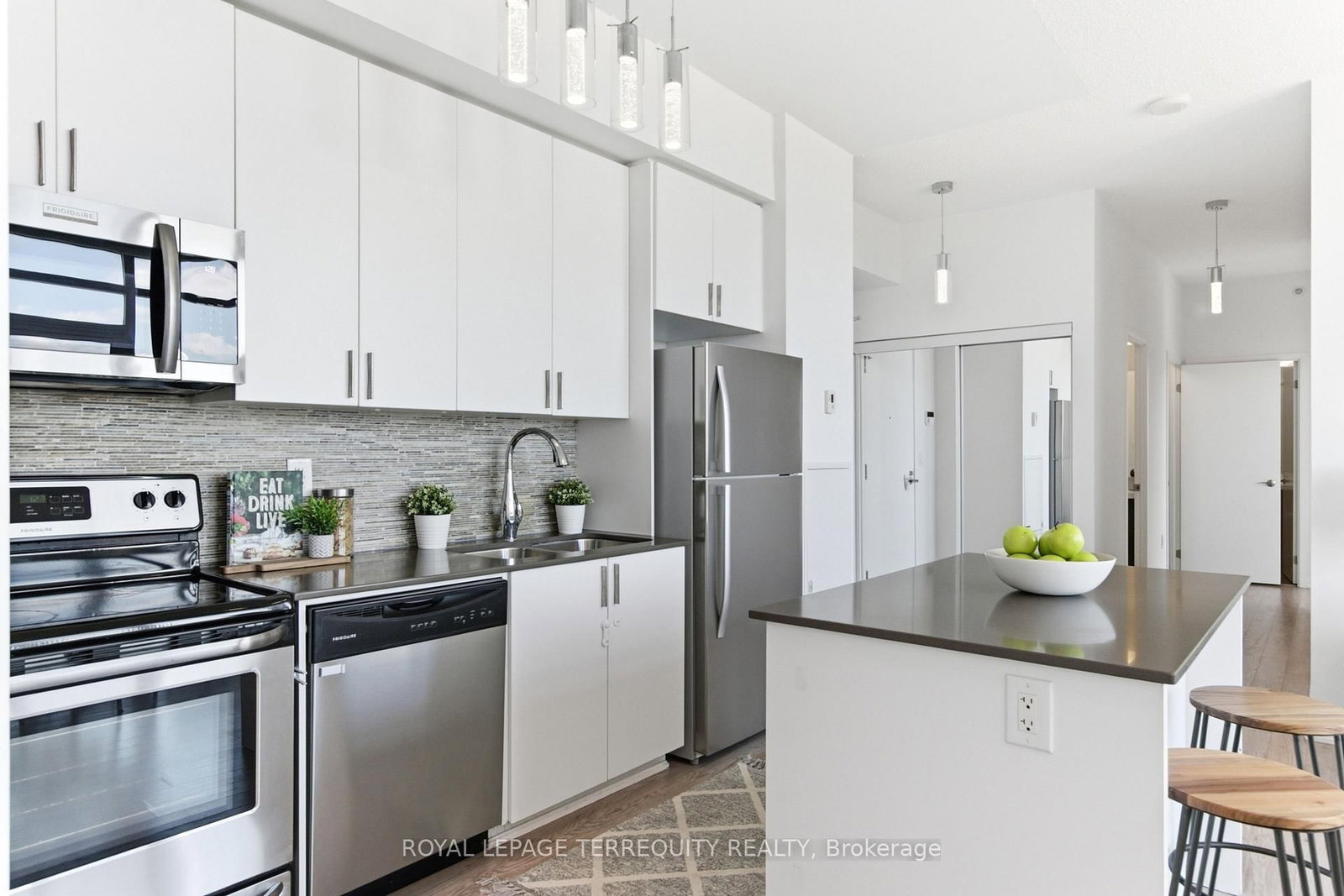36 Via Bagnato Boulevard • #831 • Toronto, ON photo 15
