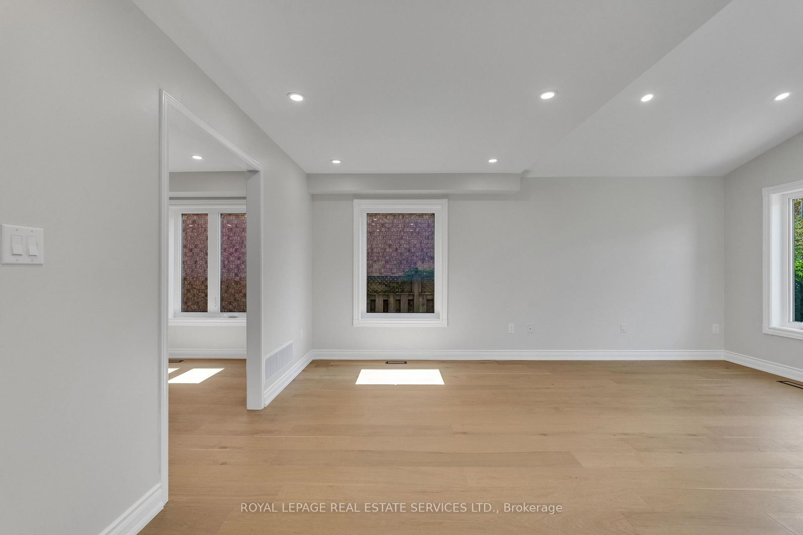 3955 Foxwood Avenue • Mississauga, ON photo 8