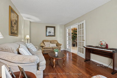 5172 Hidden Valley Court • Mississauga, ON photo 8