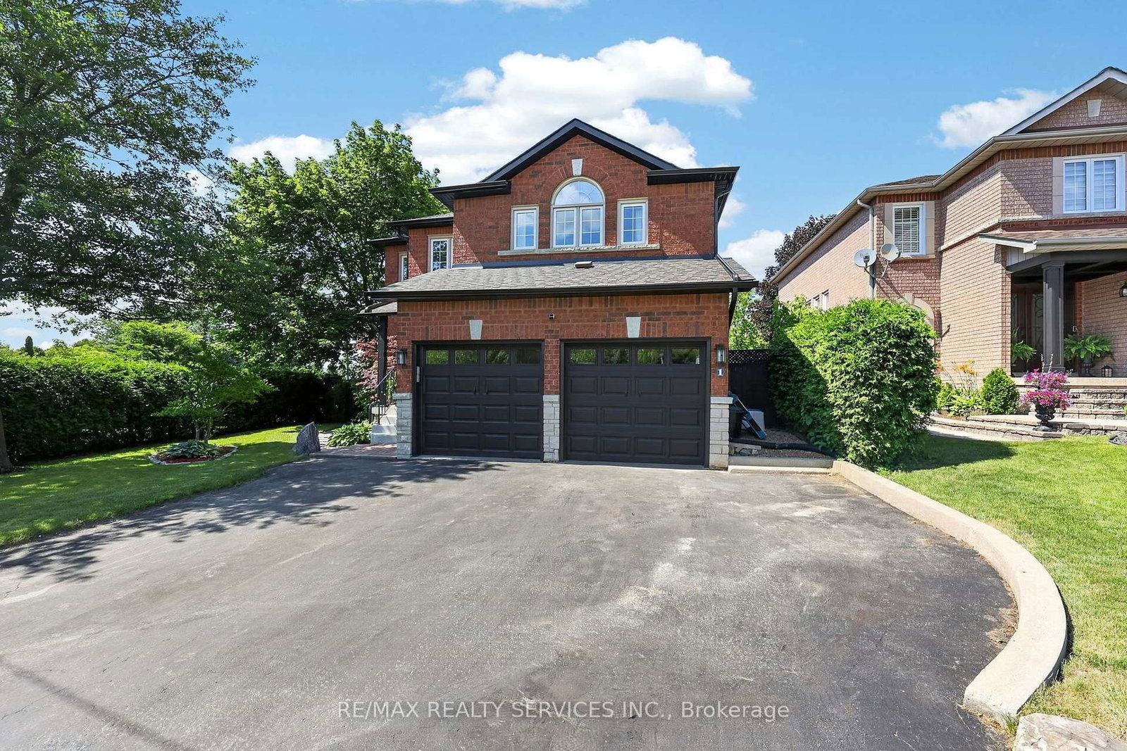 1 Plummer Road • Caledon, ON photo 3