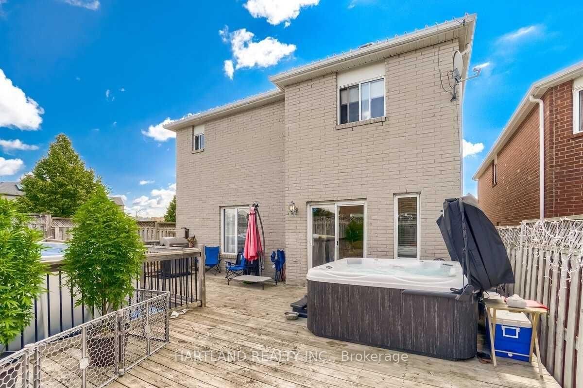 476 Jay Crescent • Orangeville, ON photo 3