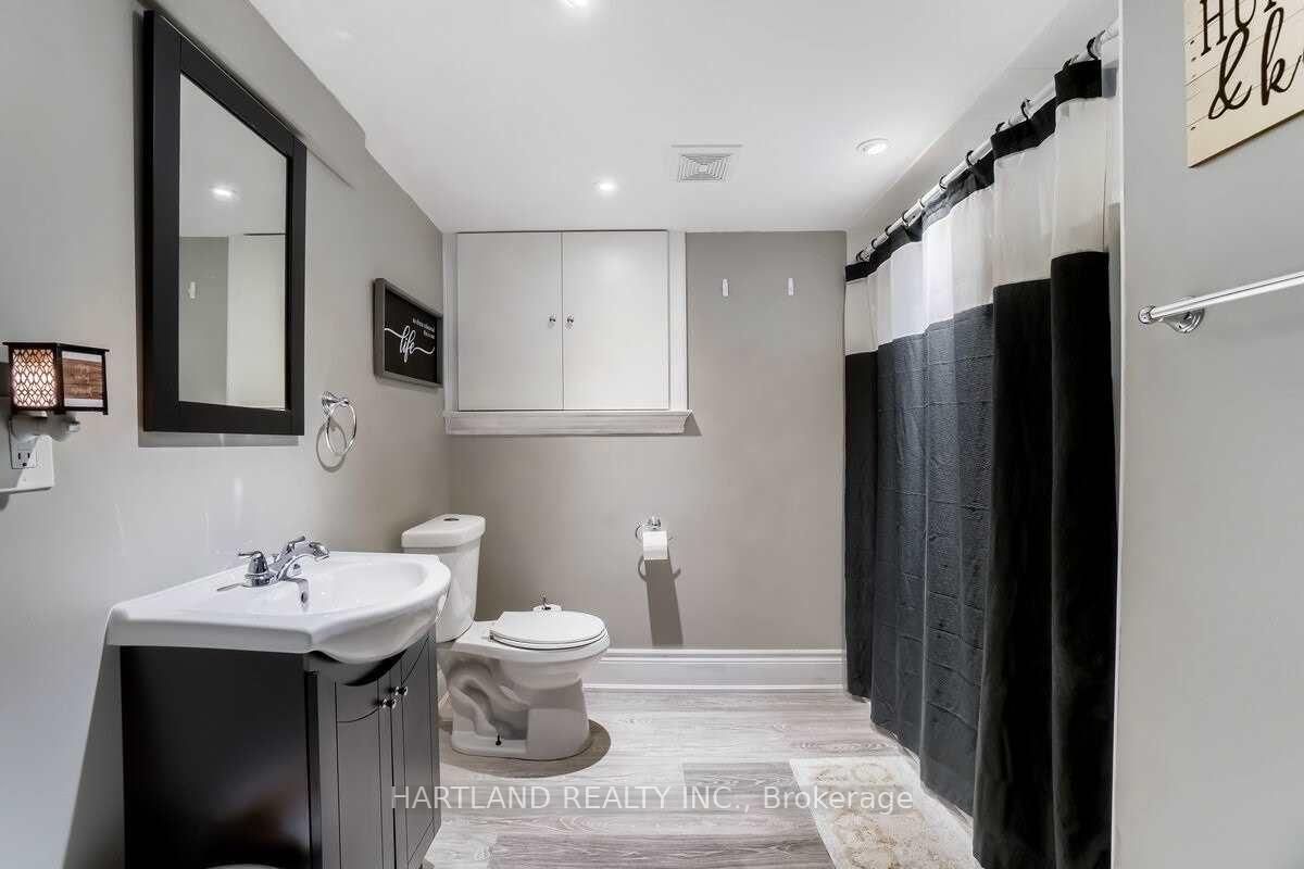 476 Jay Crescent • Orangeville, ON photo 4