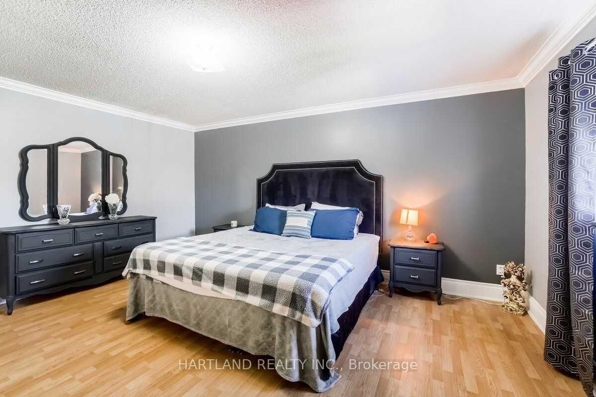 476 Jay Crescent • Orangeville, ON photo 8