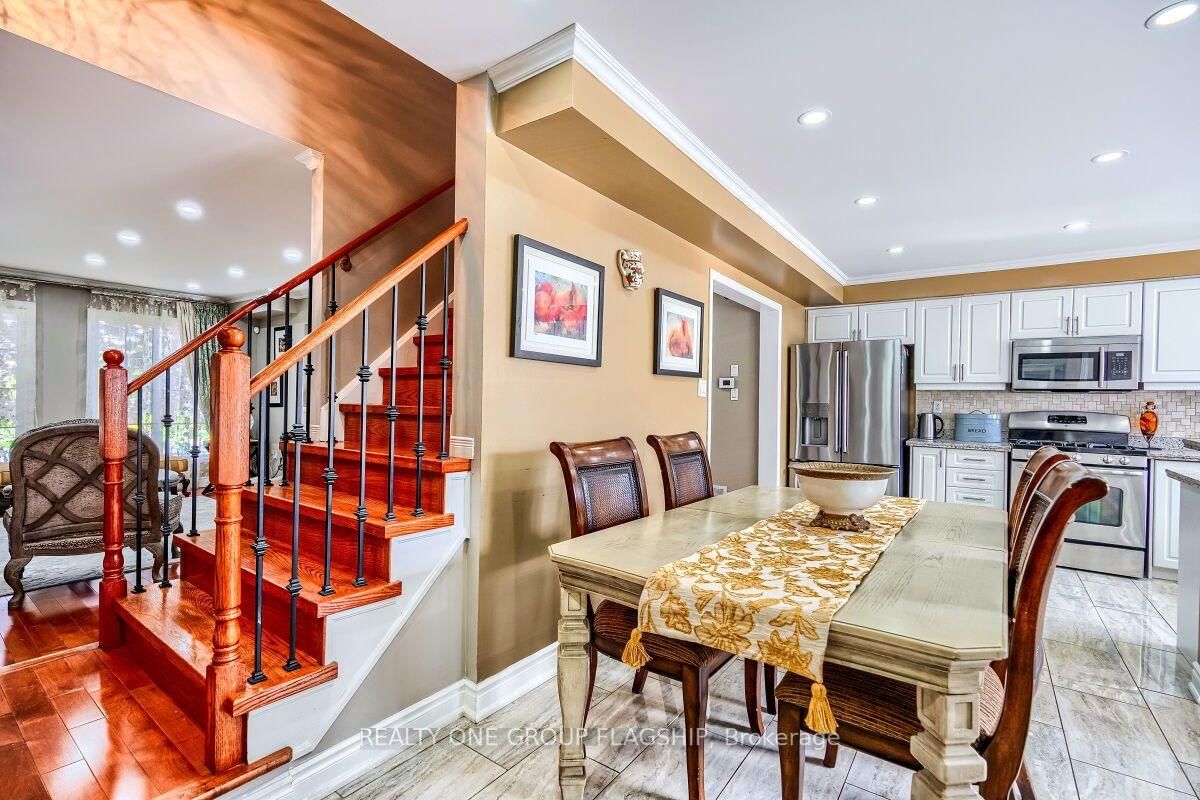 5846 10 Mississauga,ON L5M 6S5 — Photo 8