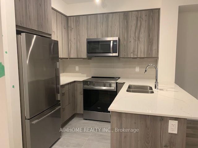 803 - 15 Watergarden Drive