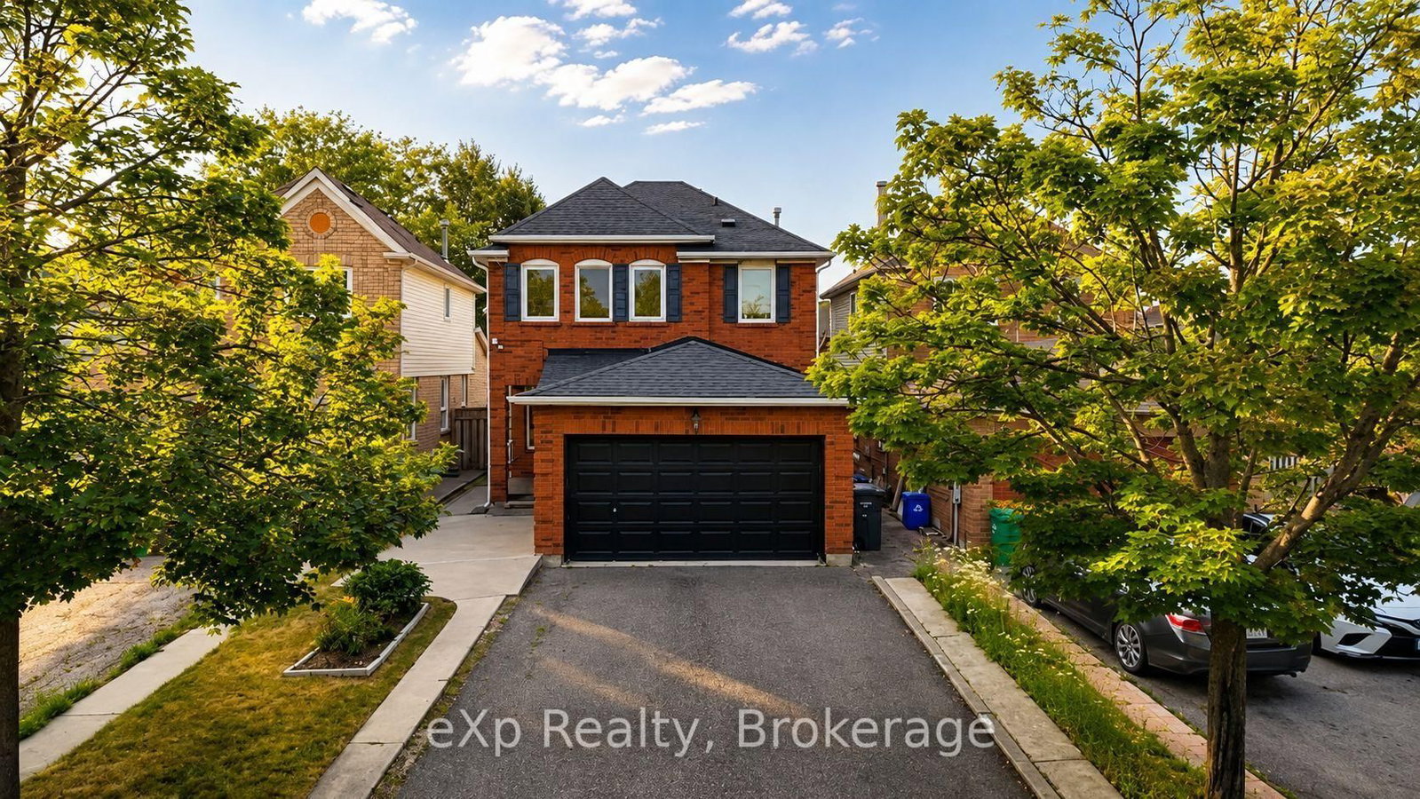 39 Matterdale Avenue • Brampton, ON photo 1