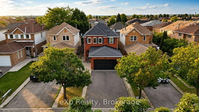 39 Matterdale Avenue • Brampton, ON photo 3