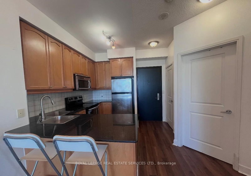 1110 - 80 Absolute Avenue