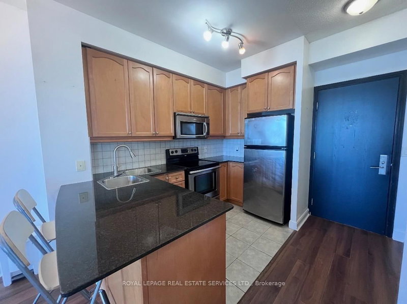 1110 - 80 Absolute Avenue