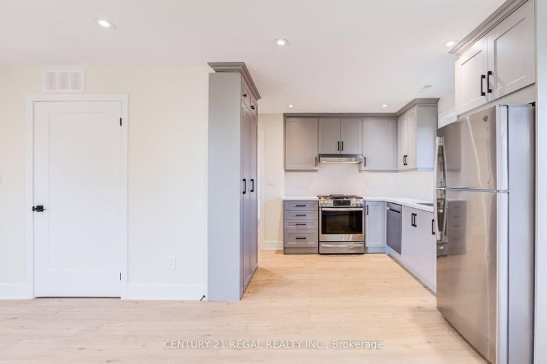 3 - 171 Gamma Street
