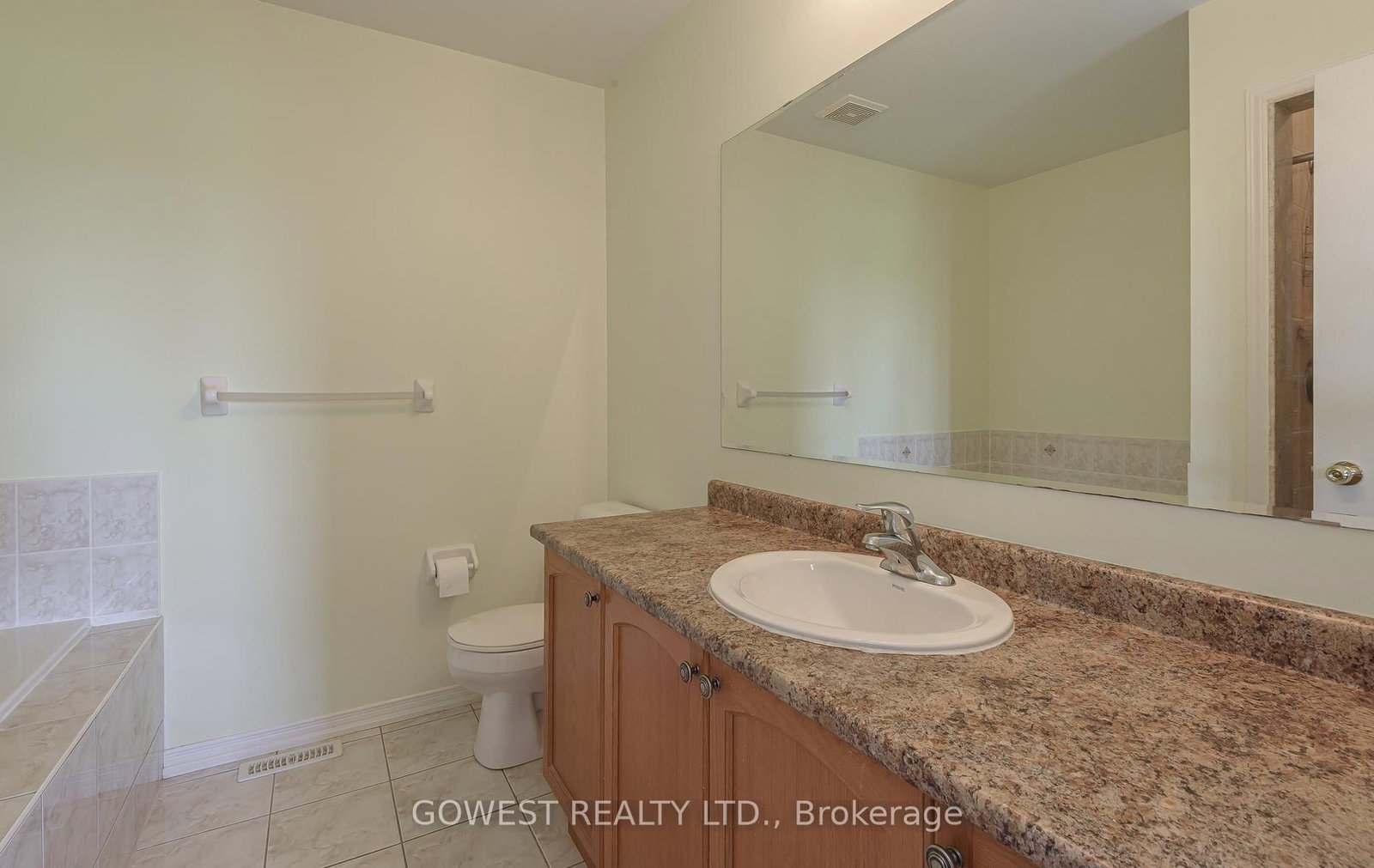 3045 Ferguson Drive • Burlington, ON photo 32
