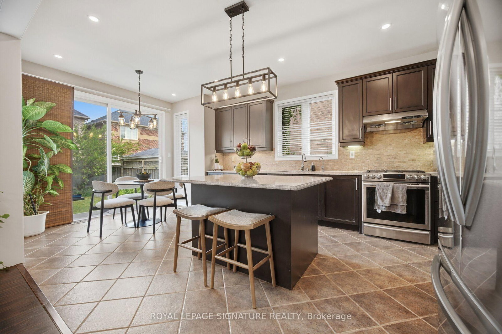 721 Reece Court • Milton, ON photo 10