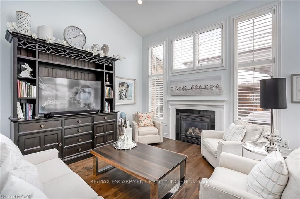 4252 Sarazen Drive • Burlington, ON photo 15