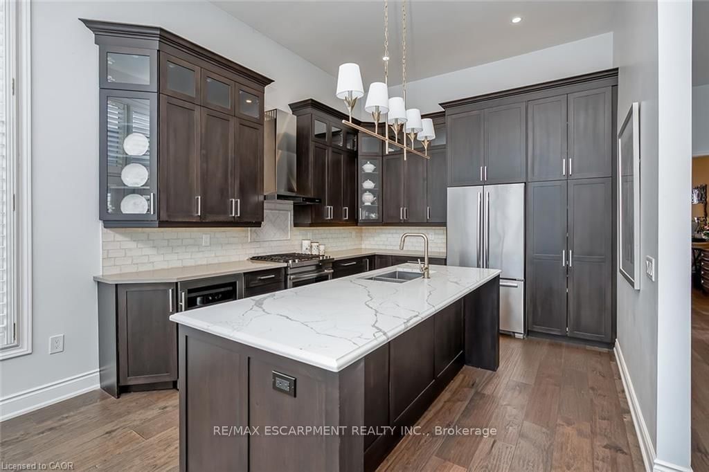 4252 Sarazen Drive • Burlington, ON photo 18