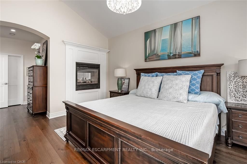 4252 Sarazen Drive • Burlington, ON photo 24