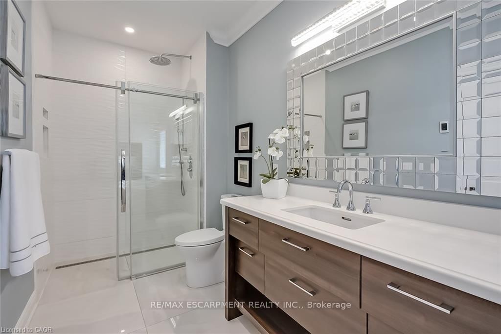 4252 Sarazen Drive • Burlington, ON photo 26