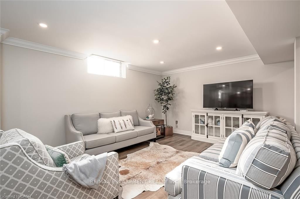 4252 Sarazen Drive • Burlington, ON photo 32
