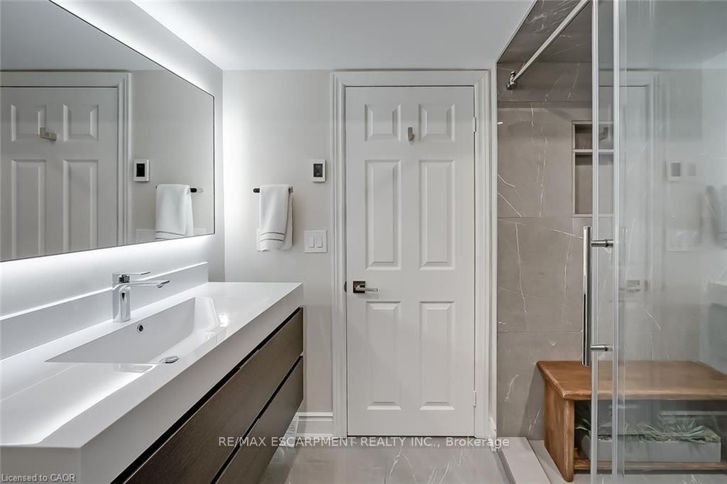 4252 Sarazen Drive • Burlington, ON photo 39
