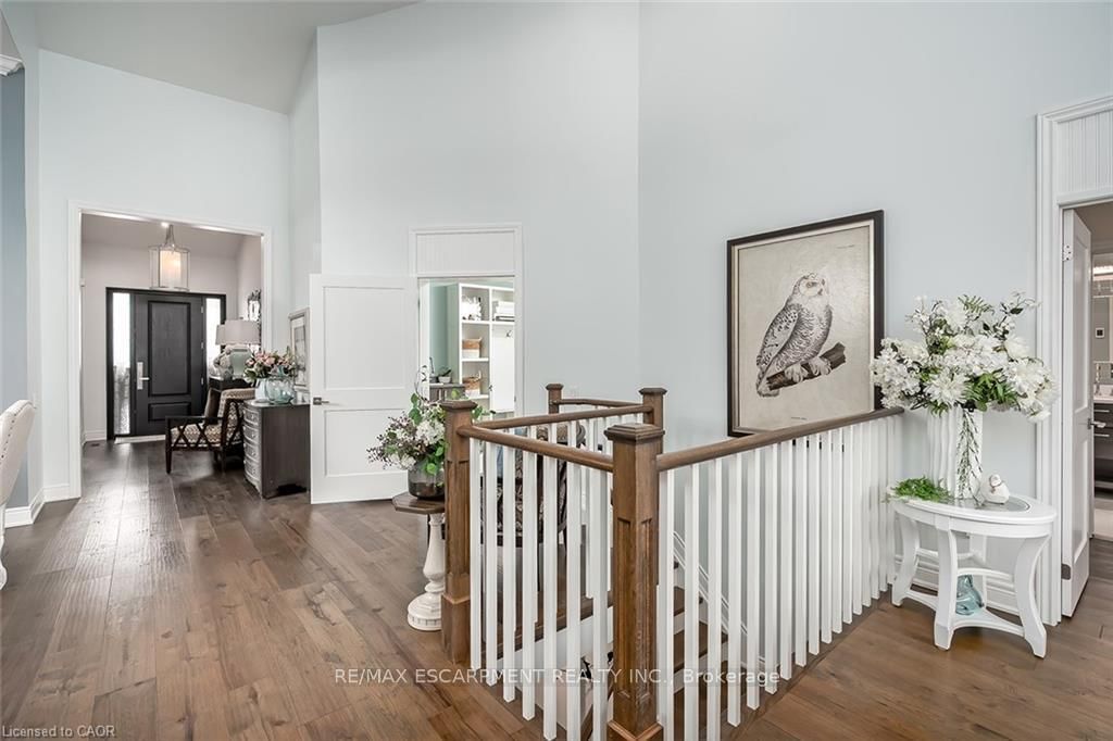 4252 Sarazen Drive • Burlington, ON photo 9