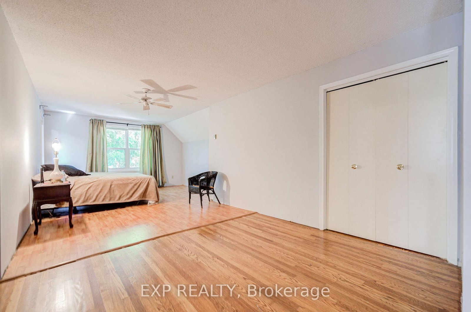 10 King Street Crescent • Toronto, ON photo 19