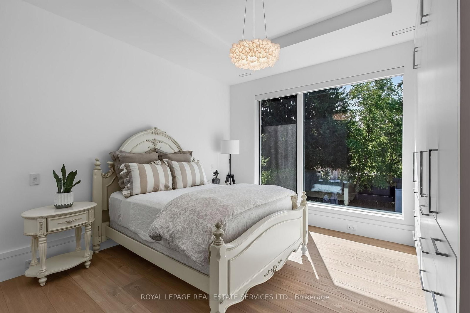 1472 Oakhill Drive • Oakville, ON photo 28