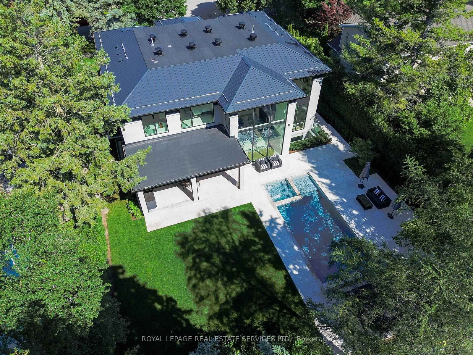 1472 Oakhill Drive • Oakville, ON photo 49
