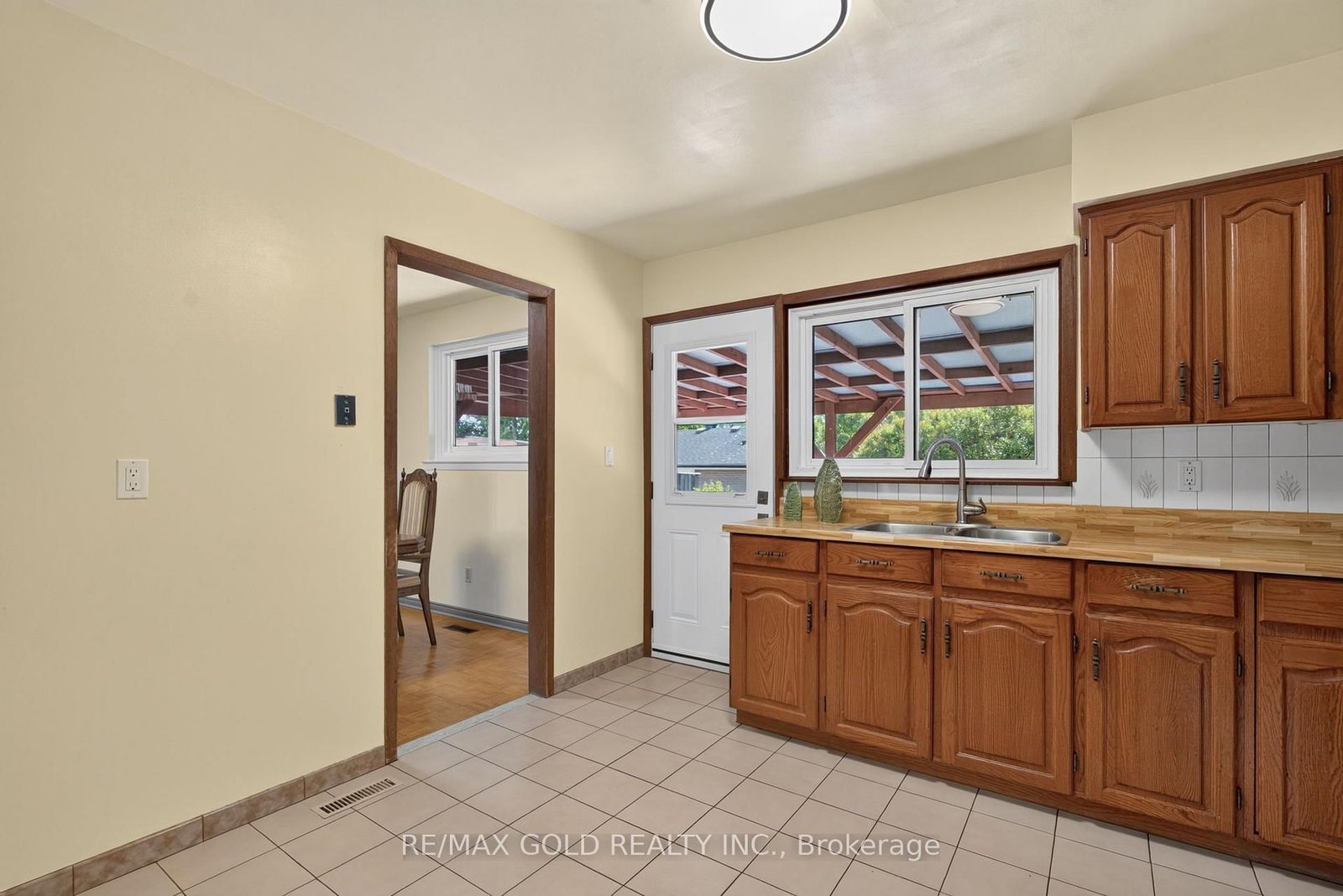 18 Esplanade Road • Brampton, ON photo 15
