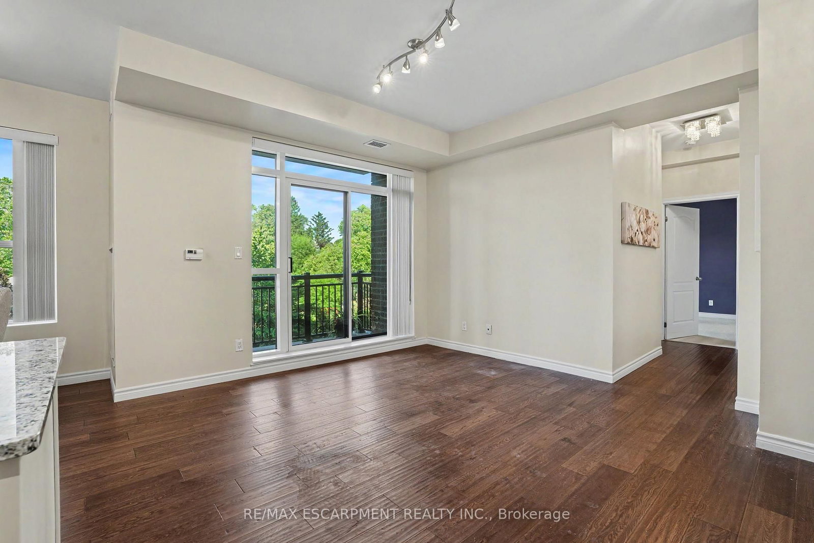 34 Plains Road E • #206 • Burlington, ON photo 7