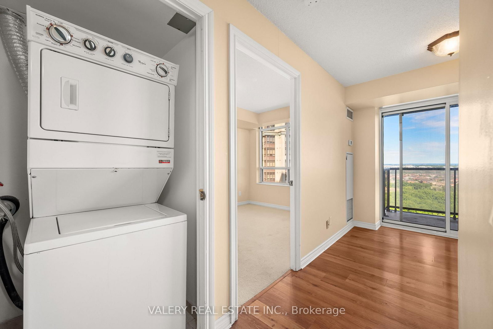 1626-700 Humberwood Blvd, Toronto, view 16