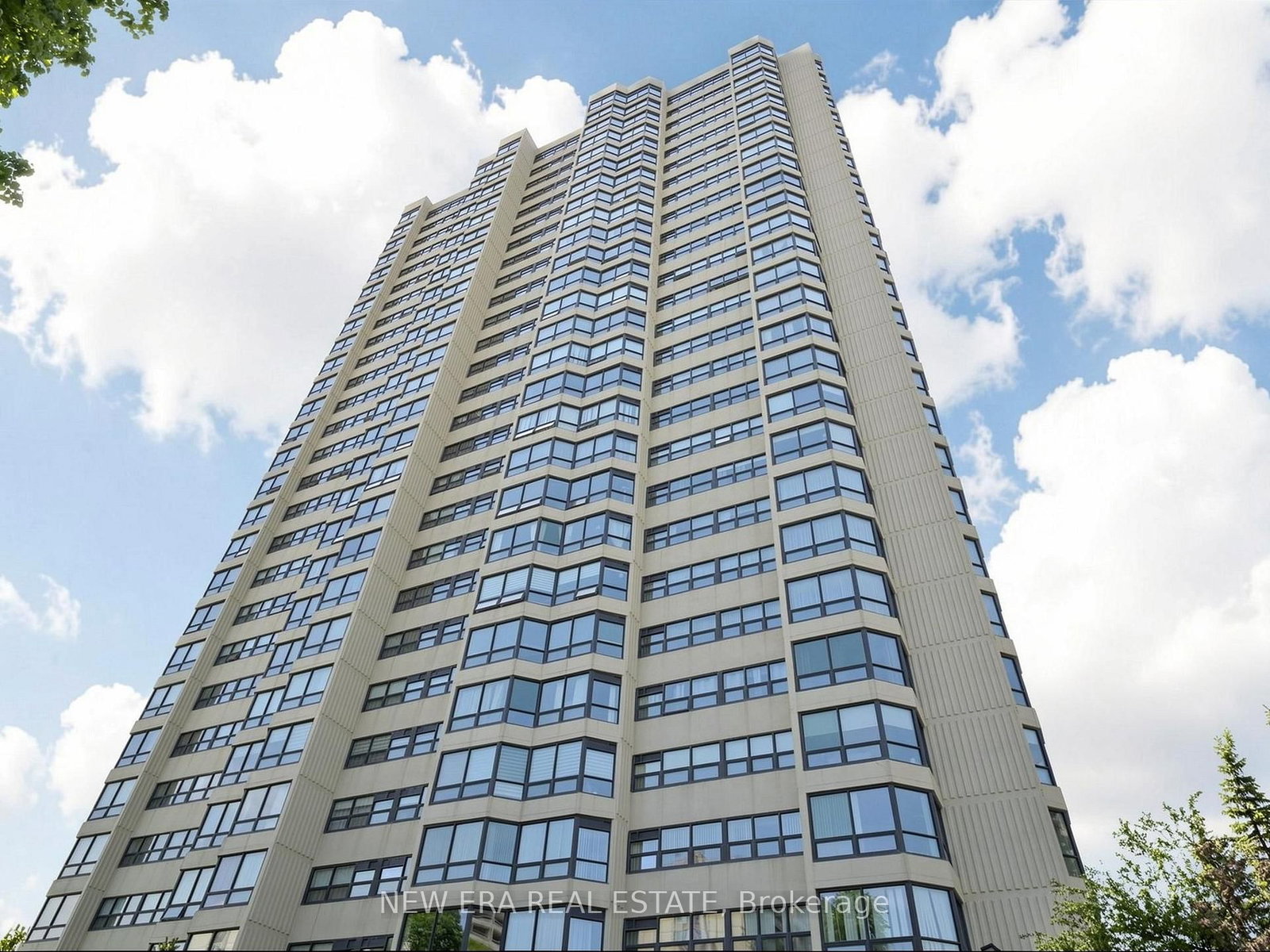 8 Lisa Brampton,ON L6T 4S6