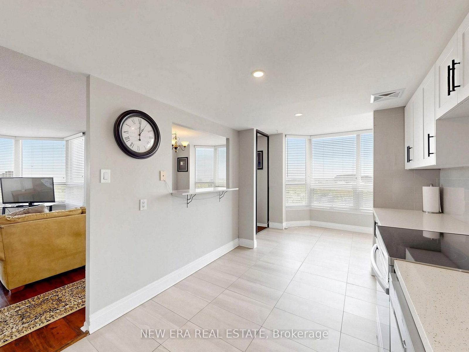 8 Lisa Brampton,ON L6T 4S6 — Photo 13