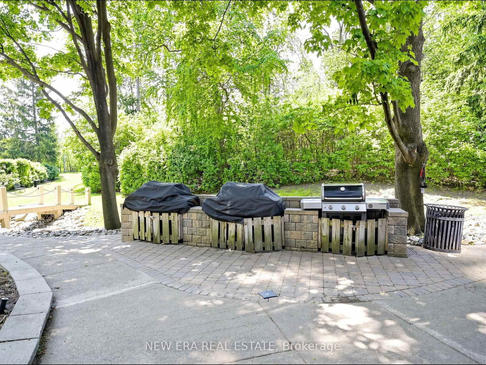8 Lisa Brampton,ON L6T 4S6 — Photo 43