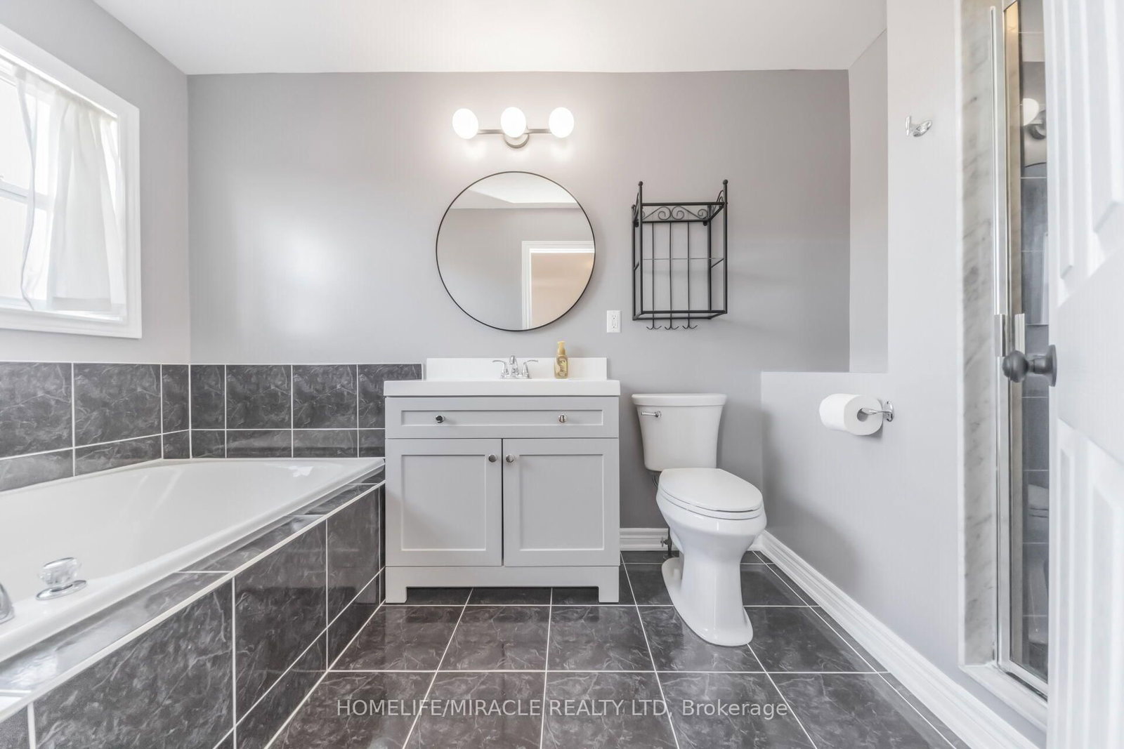 257 Gatwick Drive • Oakville, ON photo 31