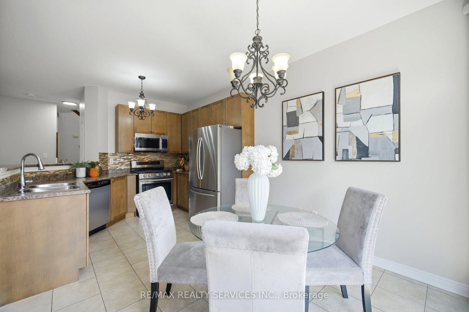 16 Lagrotto Road • Brampton, ON photo 11