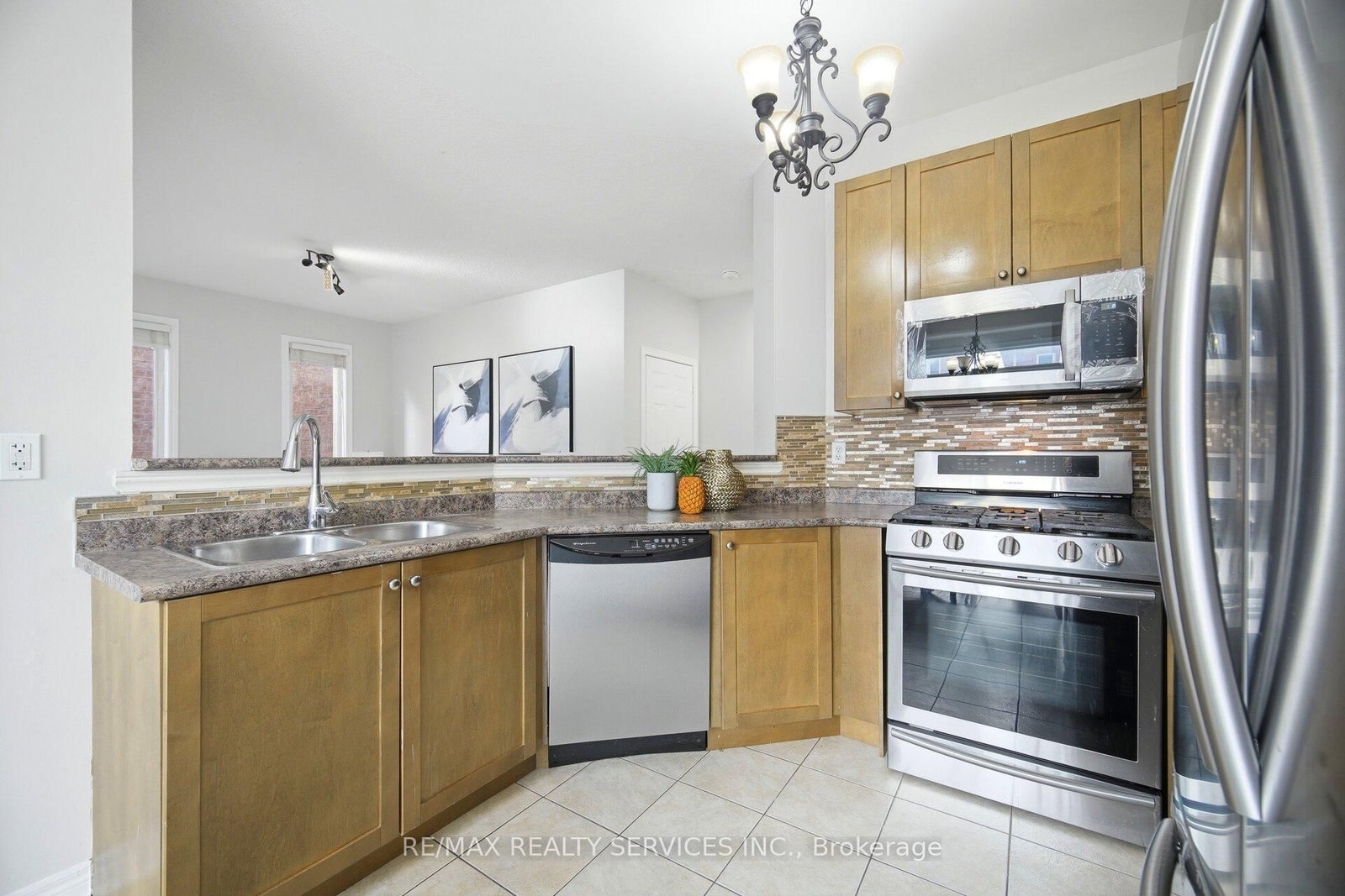 16 Lagrotto Road • Brampton, ON photo 13