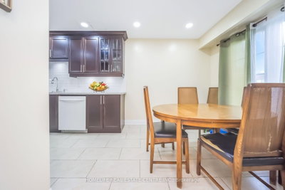 17 Ashford Brampton,ON L6V 3E2 — Photo 11