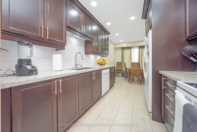 17 Ashford Brampton,ON L6V 3E2 — Photo 17