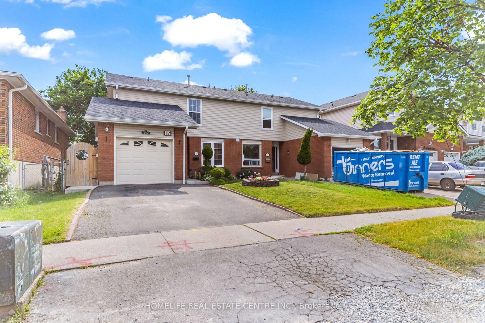 17 Ashford Brampton,ON L6V 3E2 — Photo 2