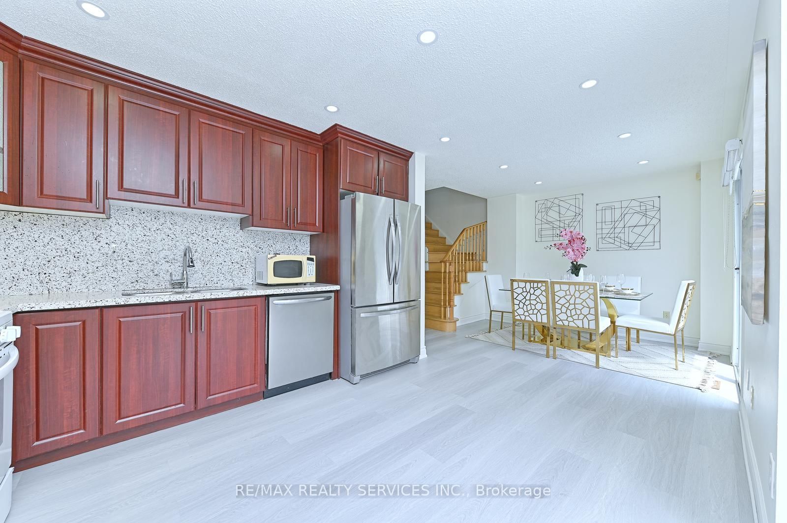 56 Mullis Crescent • Brampton, ON photo 13