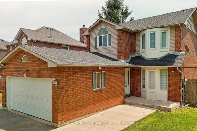 56 Mullis Crescent • Brampton, ON photo 3